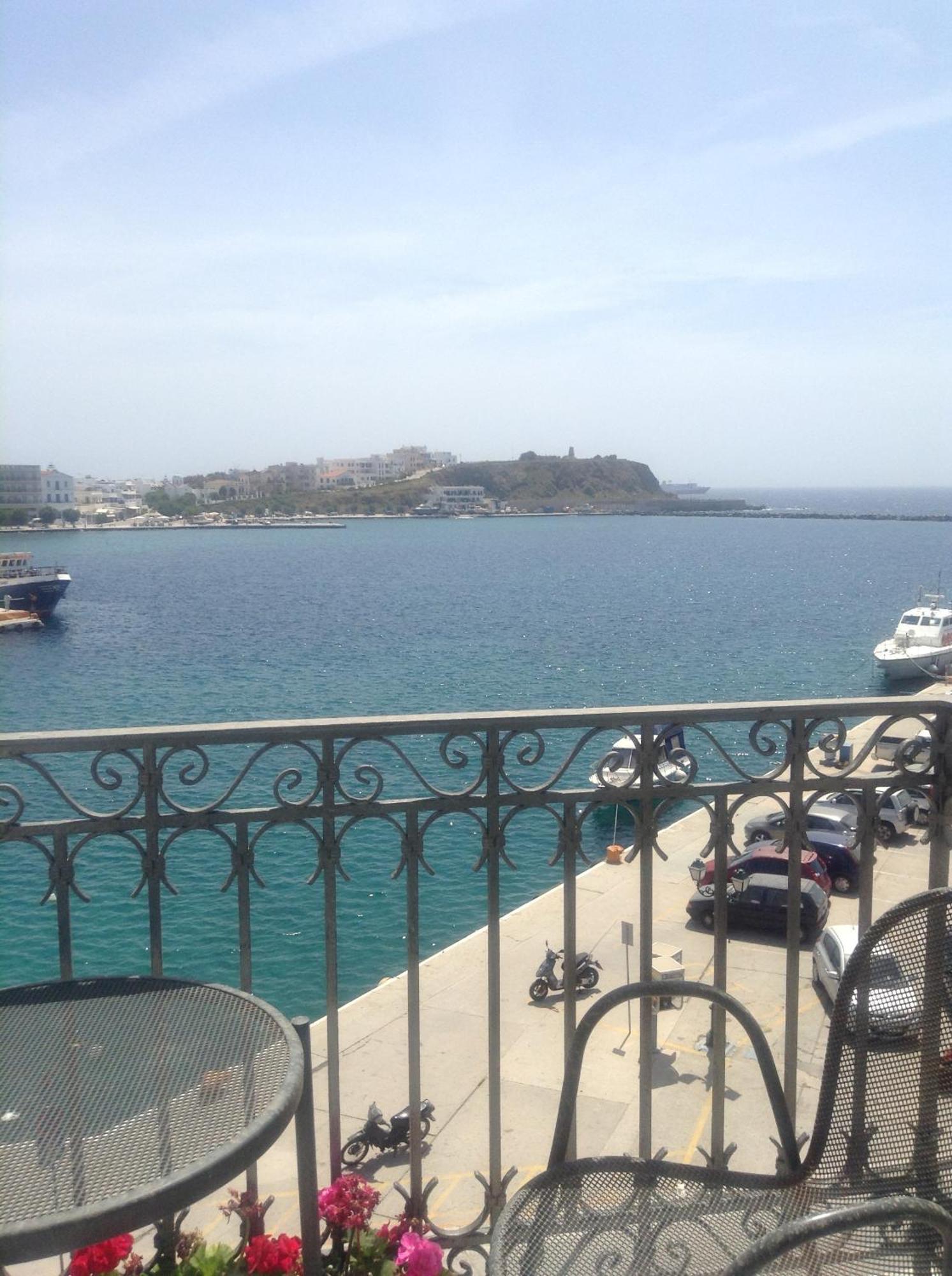 Aegli 1876 Hotel Tinos Bagian luar foto