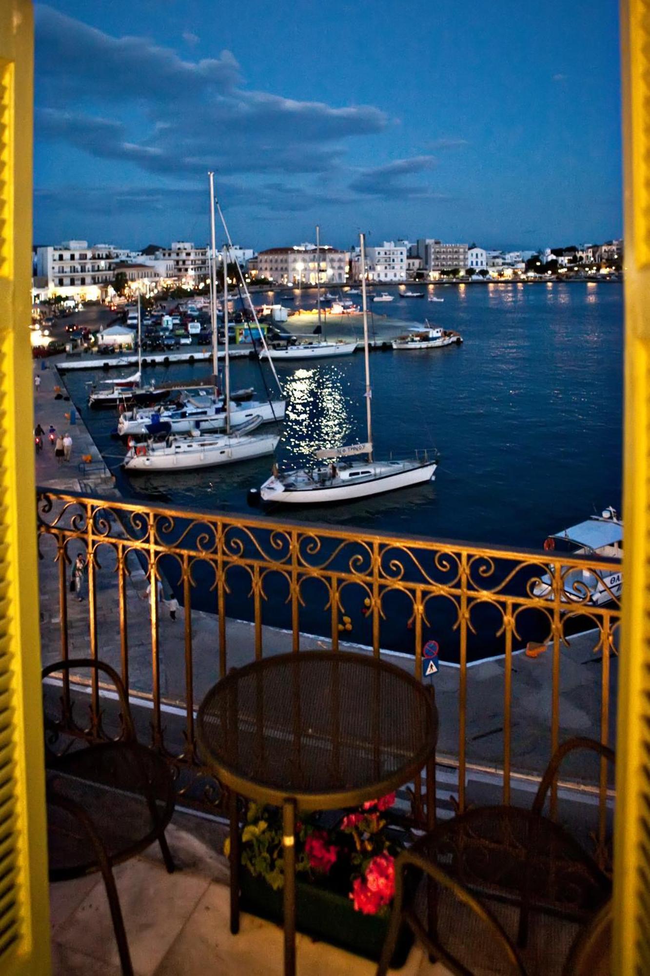 Aegli 1876 Hotel Tinos Bagian luar foto